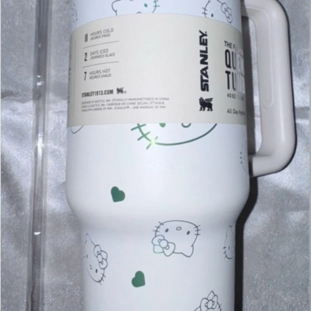 Stanley Quencher H2.0 Tumbler with Green Hello Kitty Design - Picture 9 of 16